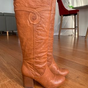 Western Style Brown Boots